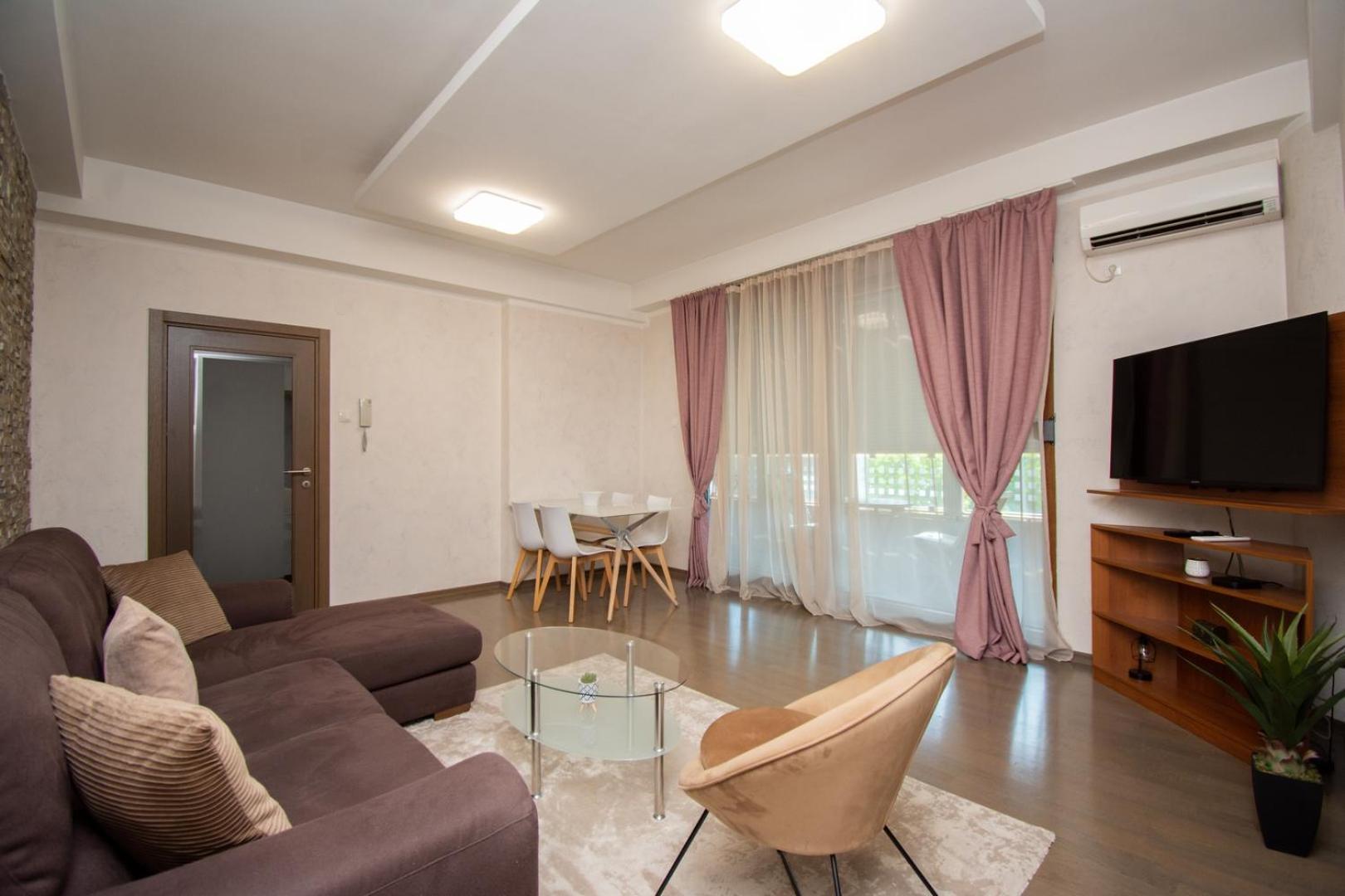 Maxim Compass Apartment Podgorica Exterior photo